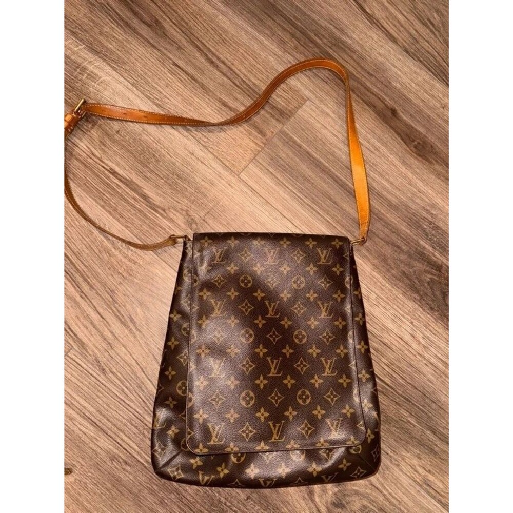 Louis Vuitton Musette Salsa GM